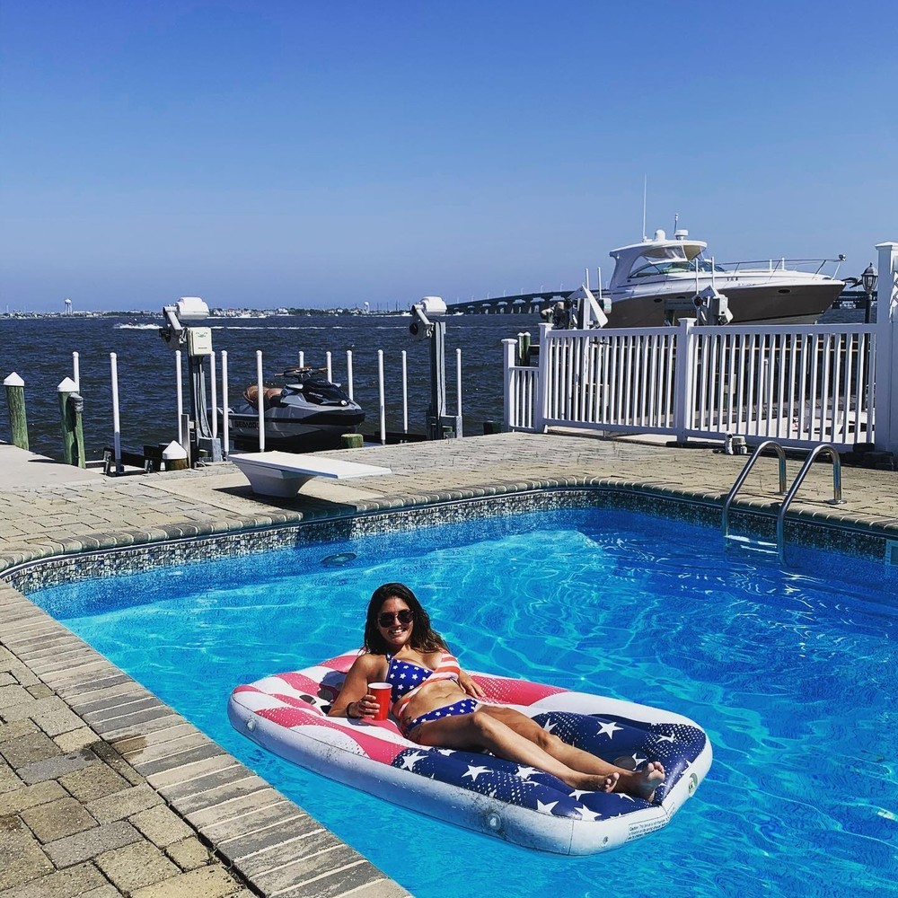 Meet your Posher, Kelly